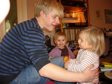 Henning with Frieda & Linda